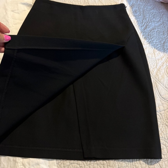 Diane Von Furstenberg Classic Black Pencil Skirt - Picture 9 of 12